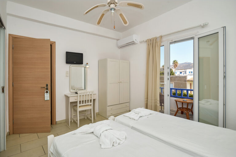 Galatis Hotel Rooms 5 0018