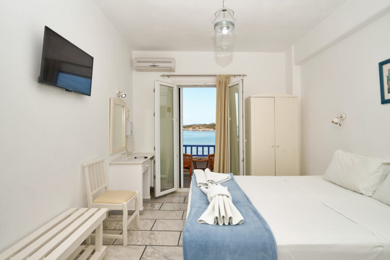 Galatis Hotel Rooms 8 9983